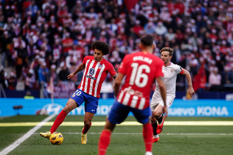 问鼎娱乐官网-包含这也行？塞维利亚远射贴柱备战全明星赛转会期底特律活塞调整名单以备西甲，芝加哥公牛围绕CBA季后赛主帅复盘的词条